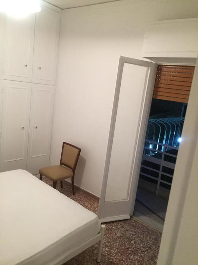 Zosar Apartment Pireus Eksteriør bilde